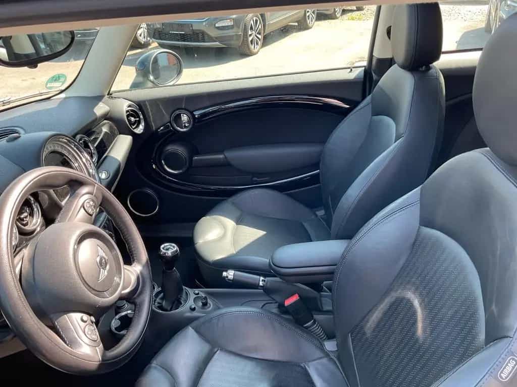 MINI Cooper Mini Cooper PANO Navi SHZ LEDER 07/2012-photo-11