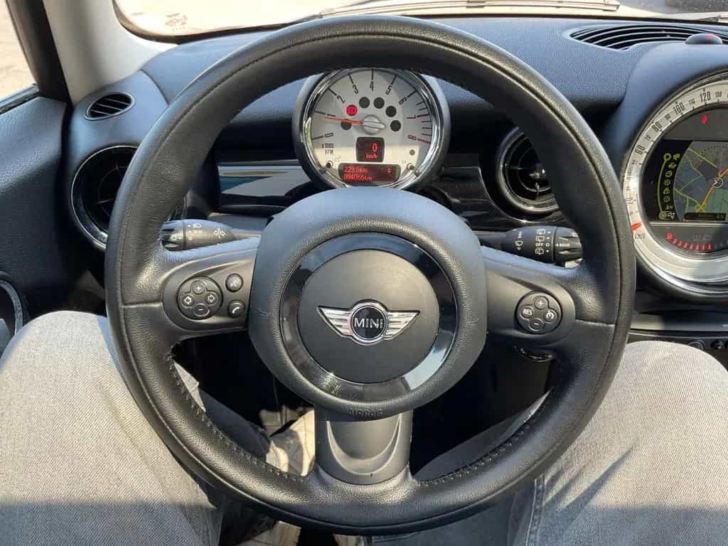 MINI Cooper Mini Cooper PANO Navi SHZ LEDER 07/2012-photo-12