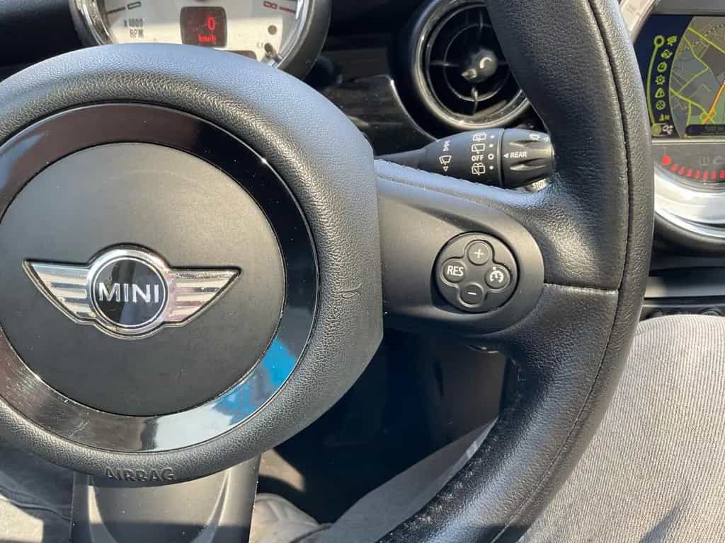 MINI Cooper Mini Cooper PANO Navi SHZ LEDER 07/2012-photo-18