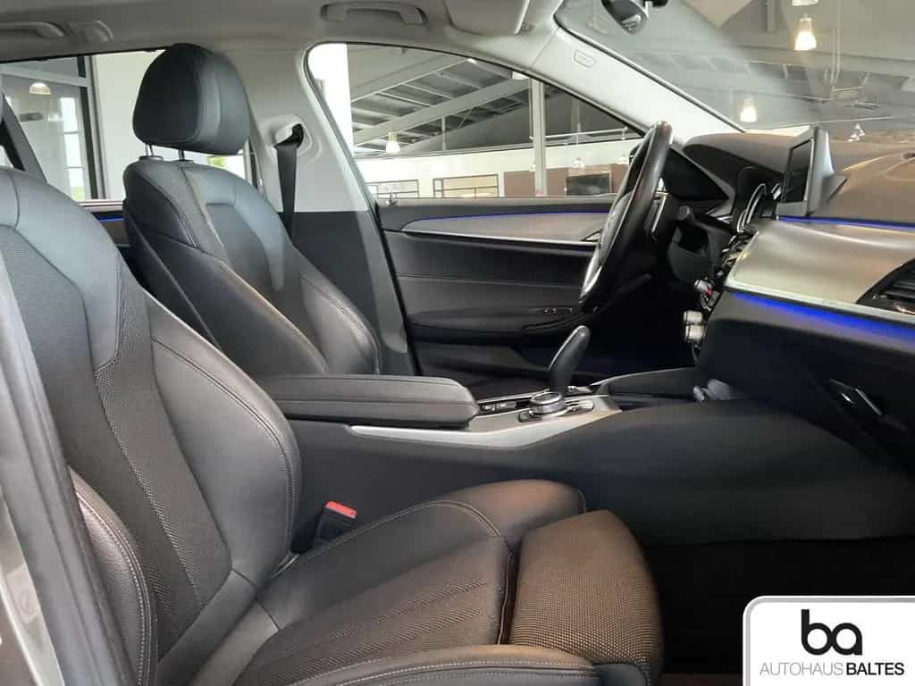 BMW 520 d Touring Sport Pano/LED/ACC/Kam/2Z-AAC/Park 10/2018-photo-6