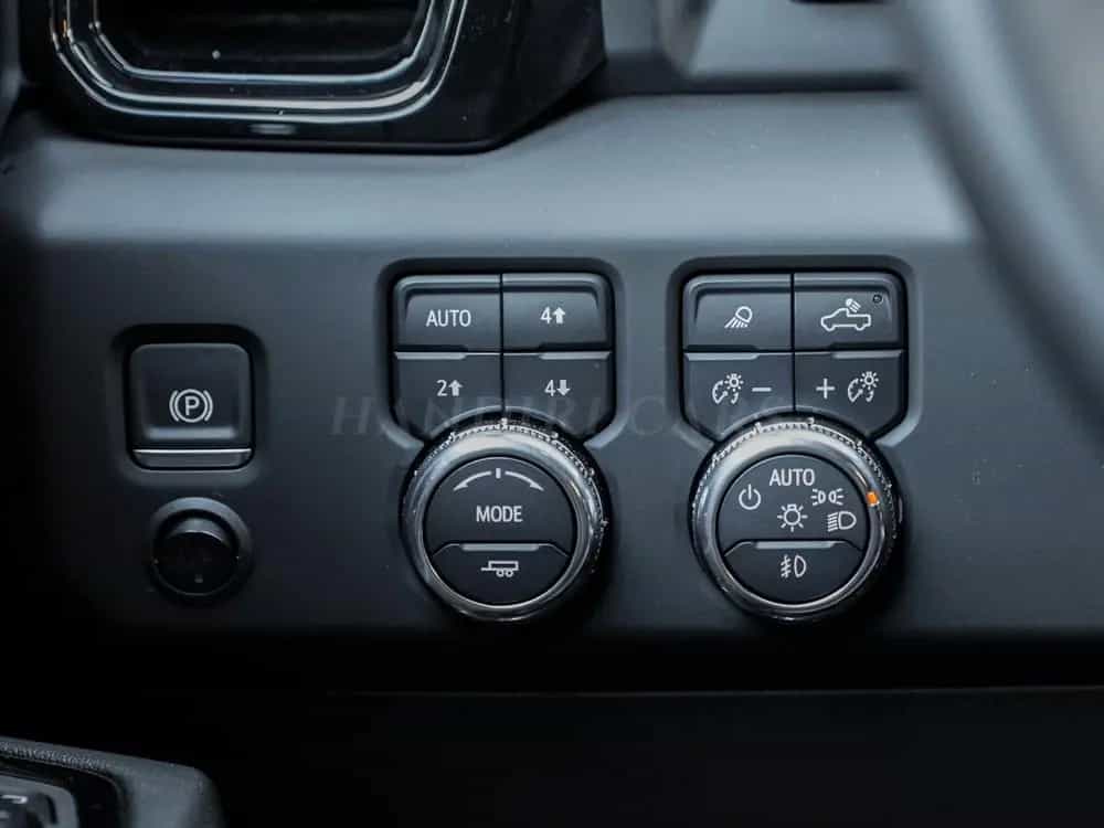 GMC Sierra 2025 AT4 € 66500 HC INTERNATIONAL null-photo-19