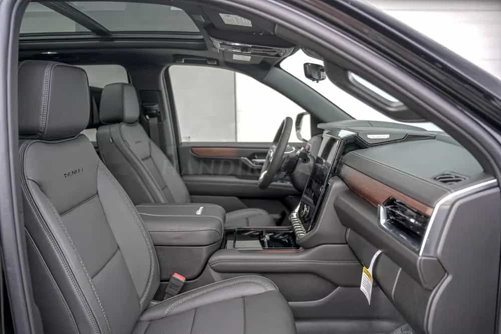 GMC Yukon 2025 Denali € 98500 HC INTERNATIONAL null-photo-9