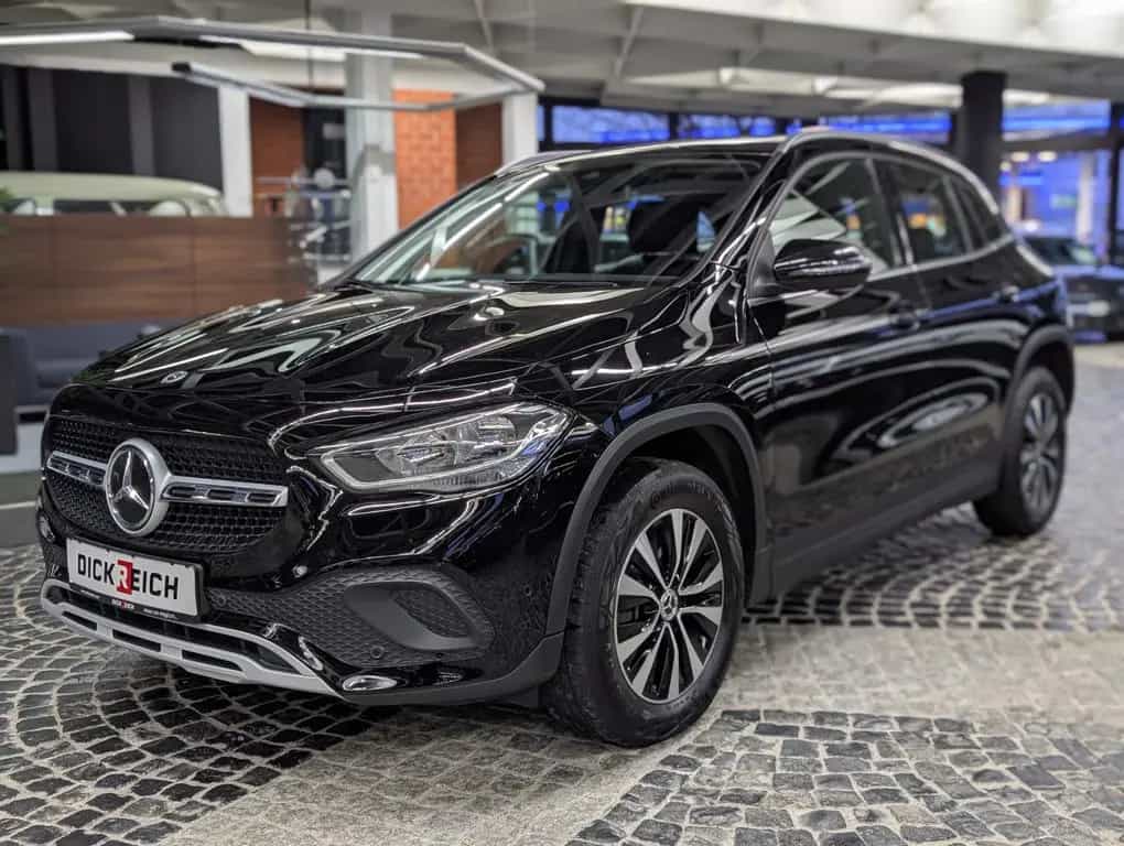 Mercedes-Benz GLA 220 d STYLE MBUX TEMP StHz LEDER SHZ KEYLESS 05/2022-photo-3