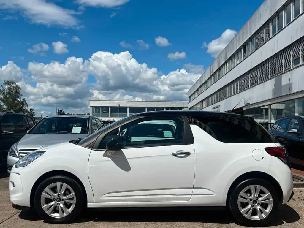 Citroën DS3 1.6 VTi SoChic *AUTOMATIK*KLIMA*PDC 05/2011-photo-4