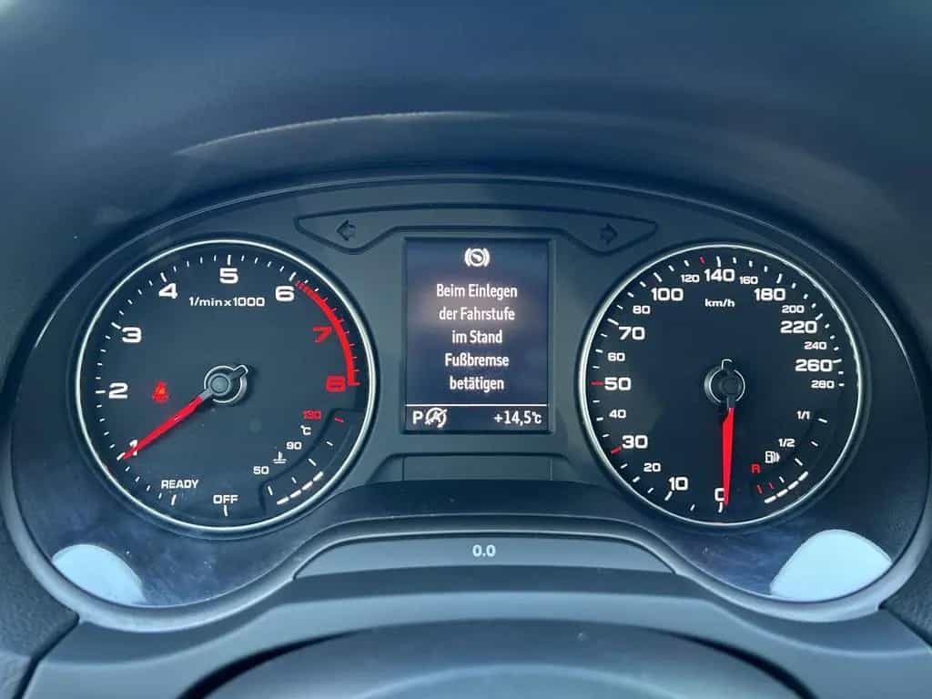 Audi A3 35 TFSI design S-TRONIC+XENON+NAVI+TEMPOM+AHK 04/2019-photo-19