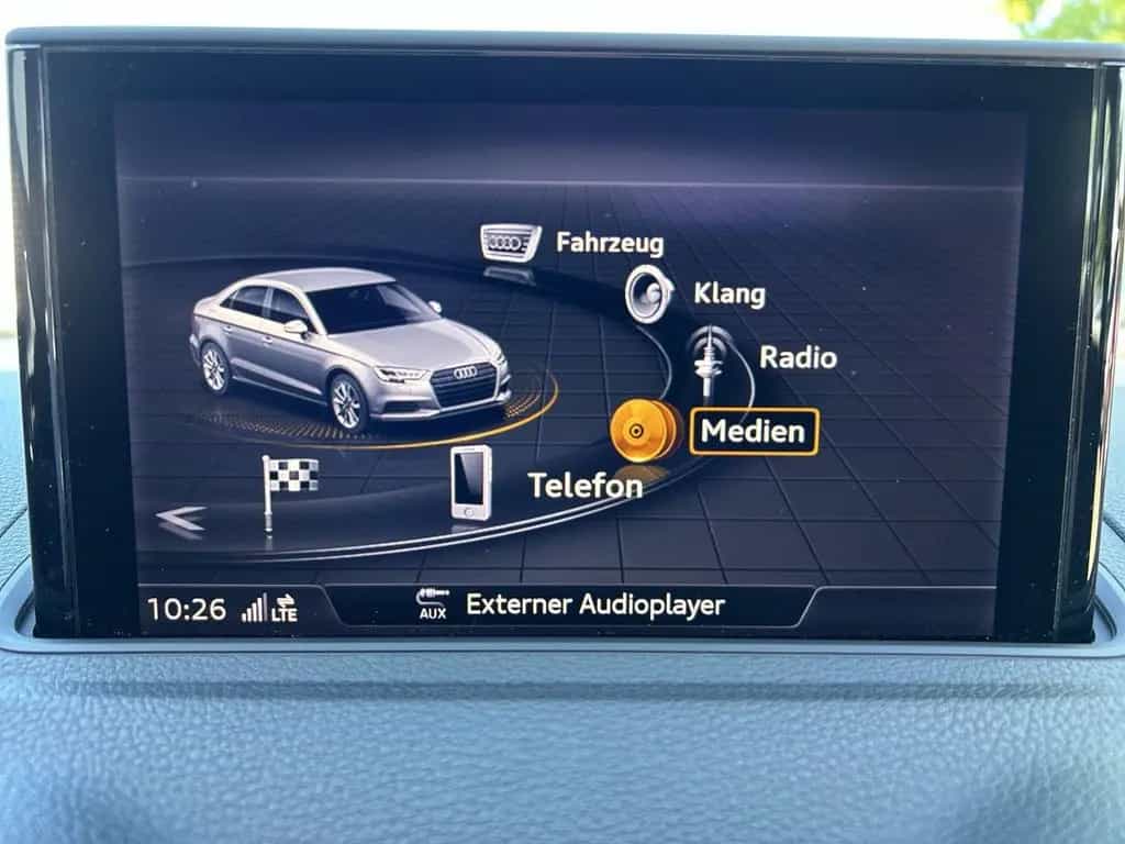 Audi A3 35 TFSI design S-TRONIC+XENON+NAVI+TEMPOM+AHK 04/2019-photo-21