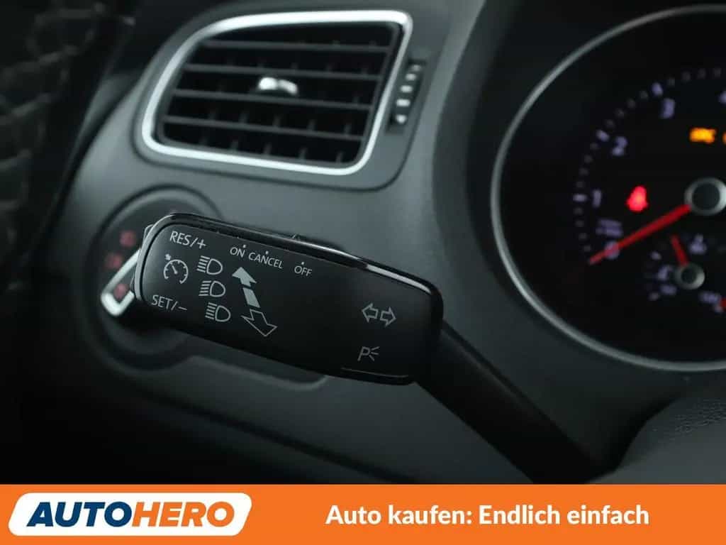 Volkswagen Polo 1.2 TSI Lounge BlueMotion Tech Aut.*TEMPO* 09/2015-photo-27