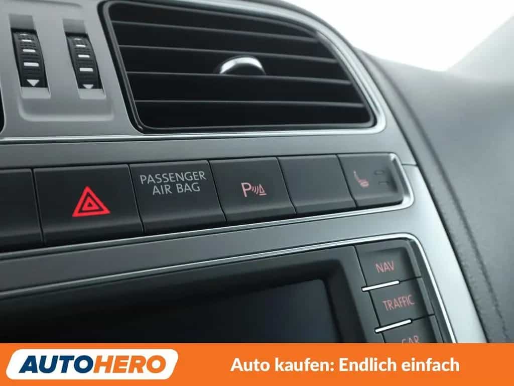Volkswagen Polo 1.2 TSI Lounge BlueMotion Tech Aut.*TEMPO* 09/2015-photo-29