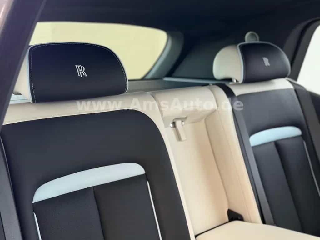 Rolls-Royce Cullinan Black Badge Novitec Overdo. RR Garantie 07/2022-photo-15