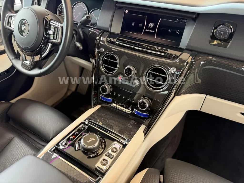 Rolls-Royce Cullinan Black Badge Novitec Overdo. RR Garantie 07/2022-photo-27