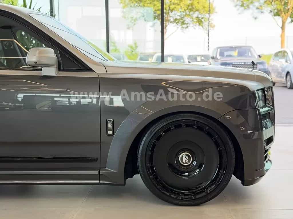 Rolls-Royce Cullinan Black Badge Novitec Overdo. RR Garantie 07/2022-photo-3
