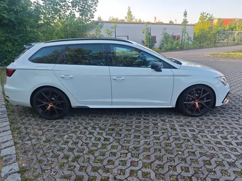 Seat Leon 2.0 TSI CUPRA R 4Drive DSG Carbonpaket 07/2020-photo-5