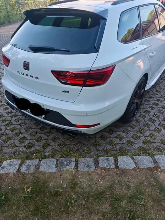 Seat Leon 2.0 TSI CUPRA R 4Drive DSG Carbonpaket 07/2020-photo-6
