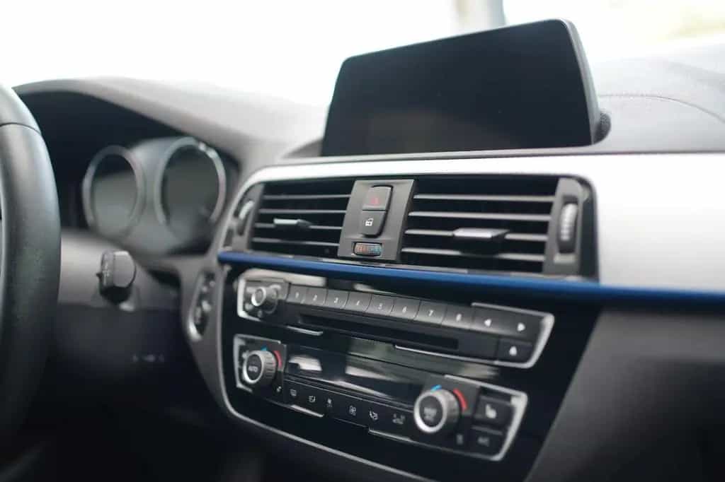 BMW 118 iA M-Sport KlimaA+LED+Navi+PDC+SHZ+Multi-Lenk 07/2017-photo-10