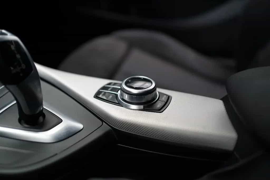 BMW 118 iA M-Sport KlimaA+LED+Navi+PDC+SHZ+Multi-Lenk 07/2017-photo-4