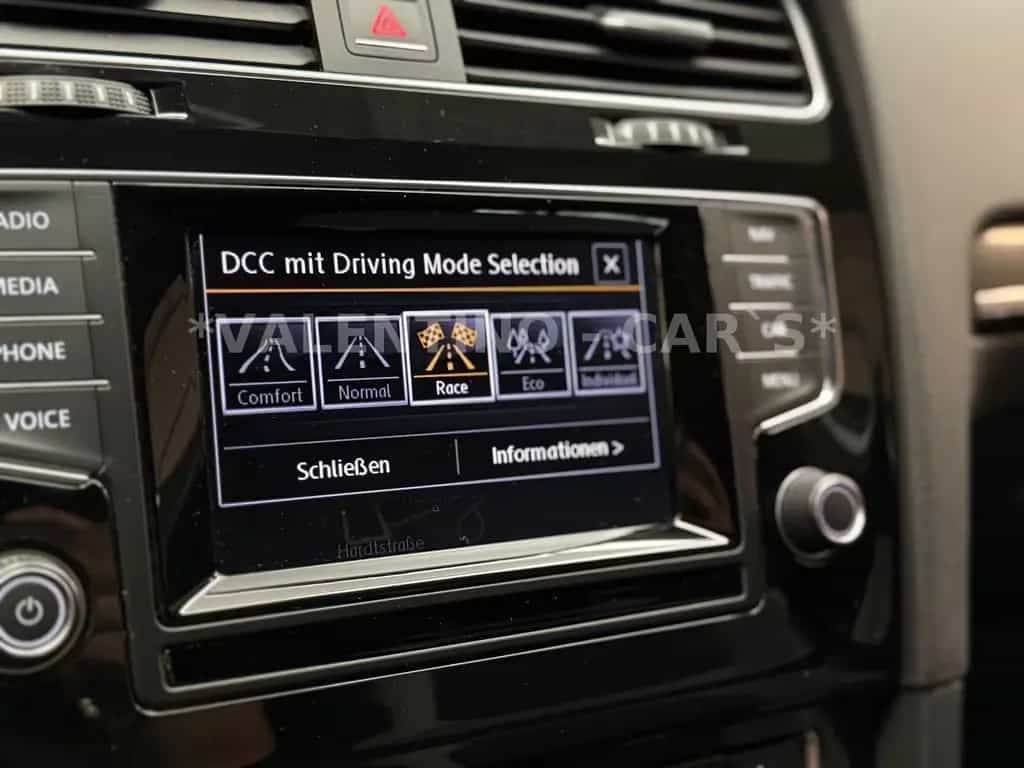Volkswagen Golf VII Lim. R 4Motion/Pano/Navi/Shz/Temp/19" 03/2014-photo-22