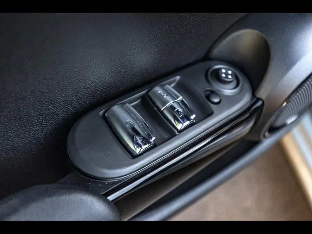 MINI John Cooper Works Cabrio AUTO°MOONWALK GREY 02/2022-photo-18