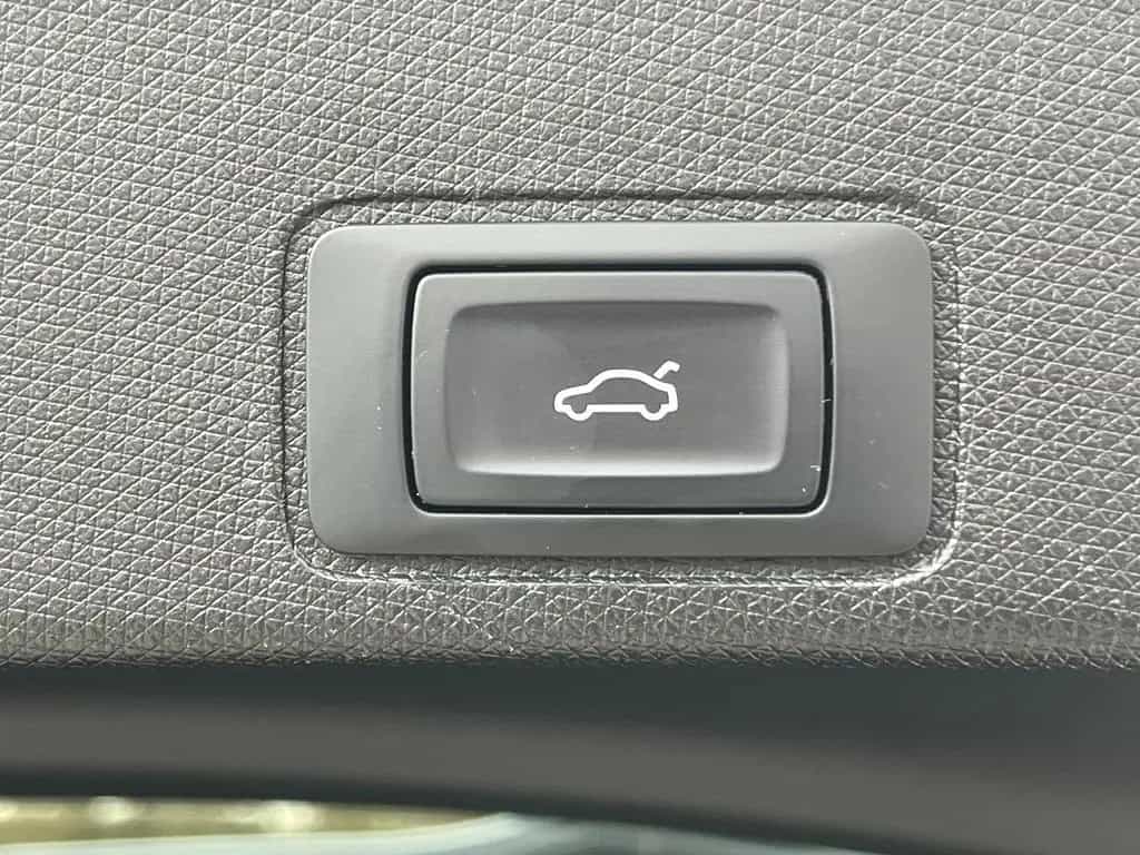 Cupra Terramar 1.5 eTSI 360°HUD*MATRIX*PANO*DCC*20" 11/2025-photo-15