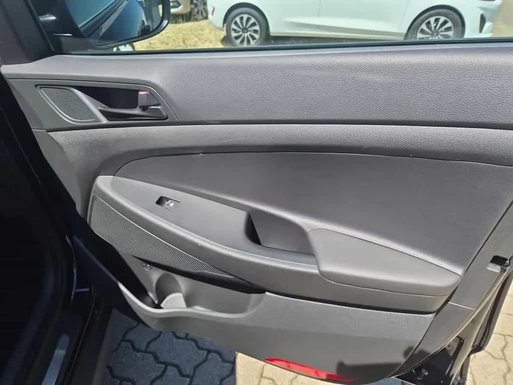 Hyundai TUCSON 1.6 blue KLIMA PDC SITZHEIZUNG NAVI 10/2020-photo-16