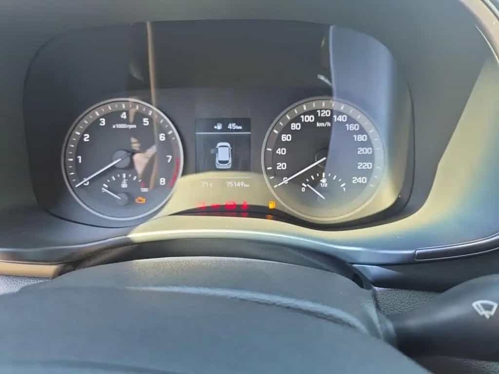Hyundai TUCSON 1.6 blue KLIMA PDC SITZHEIZUNG NAVI 10/2020-photo-8