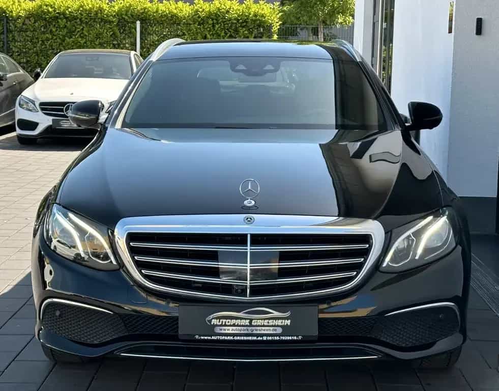 Mercedes-Benz E 250 *EXCLUSIVE*DIS+*DI-TACHO*HEAD-UP*AHK*360° 08/2018-photo-1