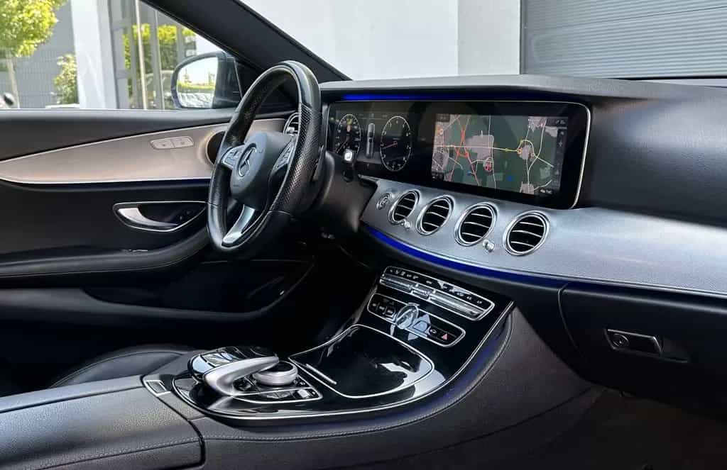 Mercedes-Benz E 250 *EXCLUSIVE*DIS+*DI-TACHO*HEAD-UP*AHK*360° 08/2018-photo-14