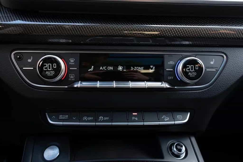 Audi SQ5 3.0 TFSI QUATTRO B&O HUD LED PANO 360° 04/2018-photo-14