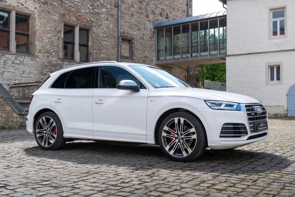 Audi SQ5 3.0 TFSI QUATTRO B&O HUD LED PANO 360° 04/2018-photo-2