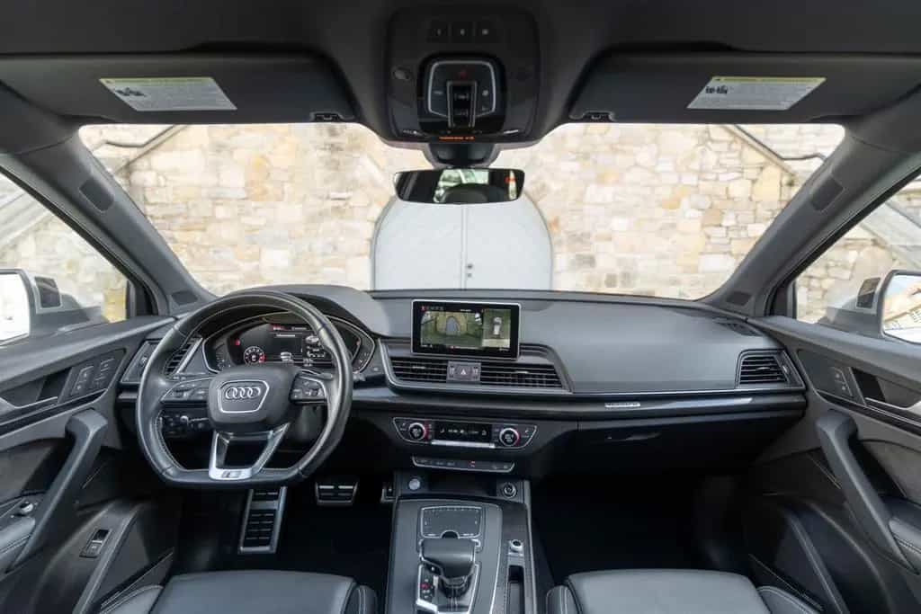 Audi SQ5 3.0 TFSI QUATTRO B&O HUD LED PANO 360° 04/2018-photo-3