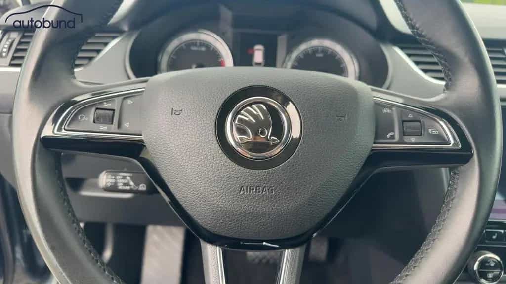 Skoda Octavia III Combi 1.0 TSI DSG AHK Alu KA LED Lin 11/2017-photo-12