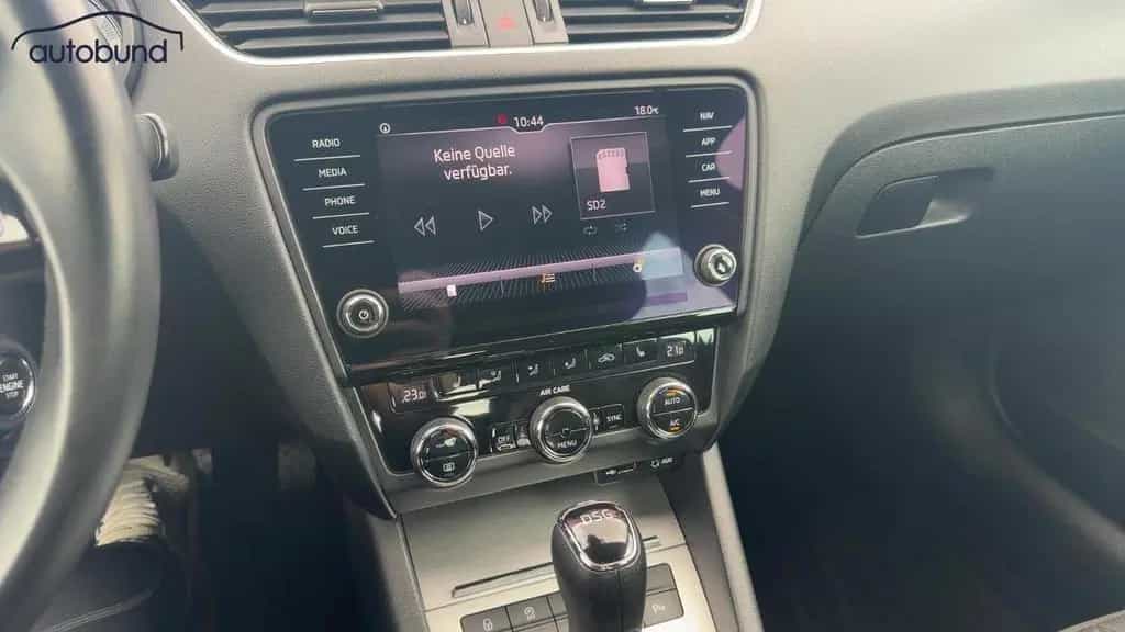 Skoda Octavia III Combi 1.0 TSI DSG AHK Alu KA LED Lin 11/2017-photo-18