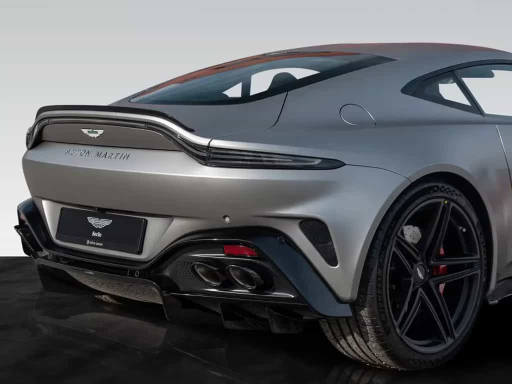 Aston Martin V8 Vantage Vantage S MY26 | Satin Paint | CCB | null-photo-4