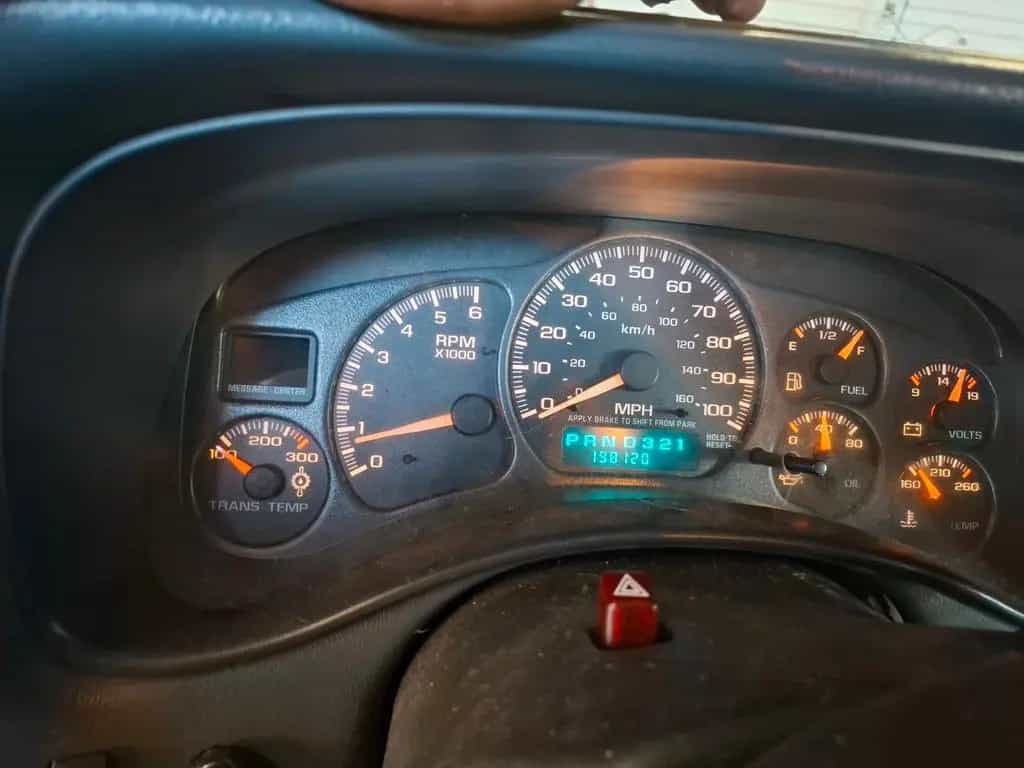GMC Sierra 07/2002-photo-11