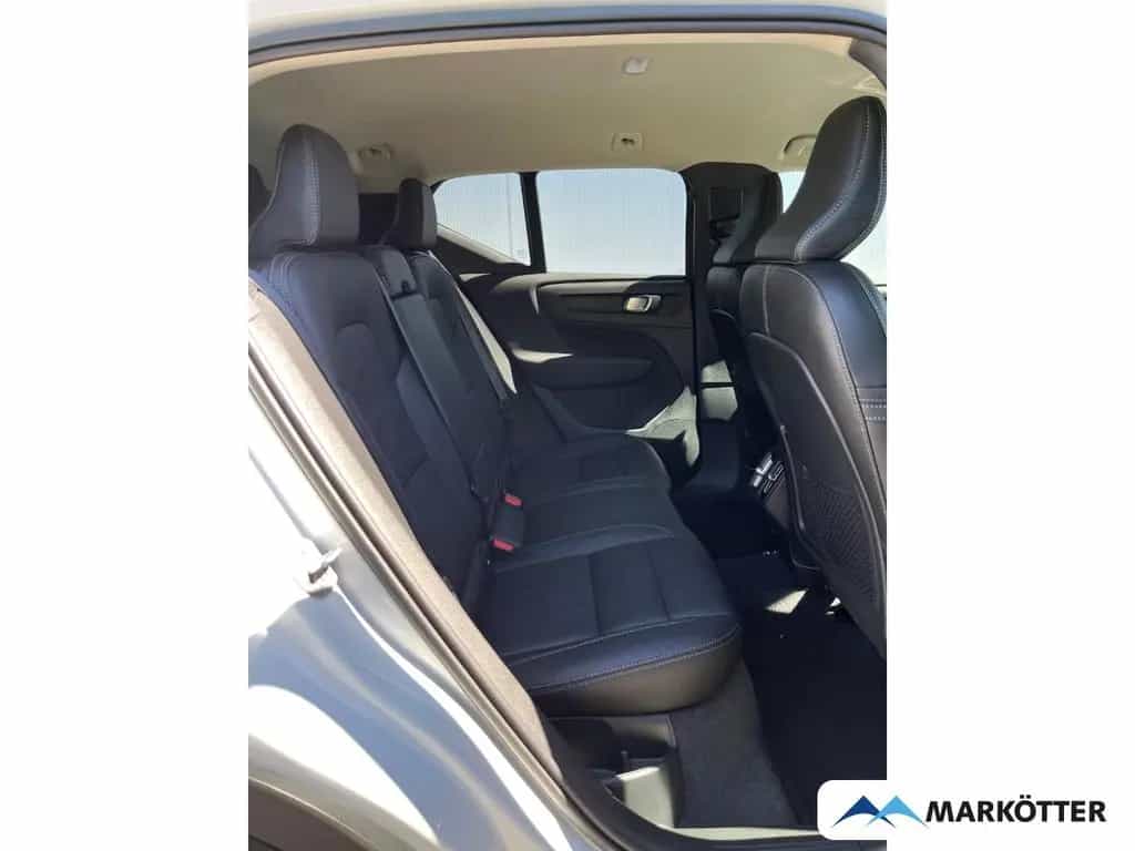 Volvo XC40 B3 Plus Dark Leder/Memory/H&K/Kamera 06/2023-photo-10