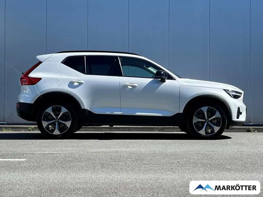 Volvo XC40 B3 Plus Dark Leder/Memory/H&K/Kamera 06/2023-photo-2