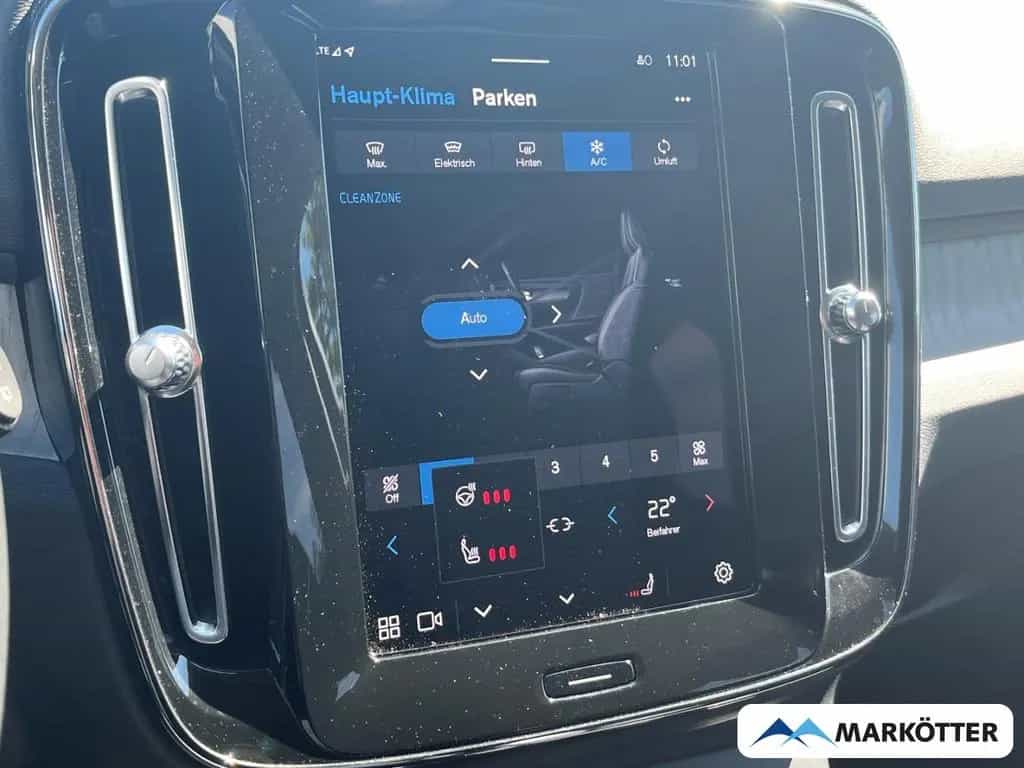 Volvo XC40 B3 Plus Dark Leder/Memory/H&K/Kamera 06/2023-photo-23