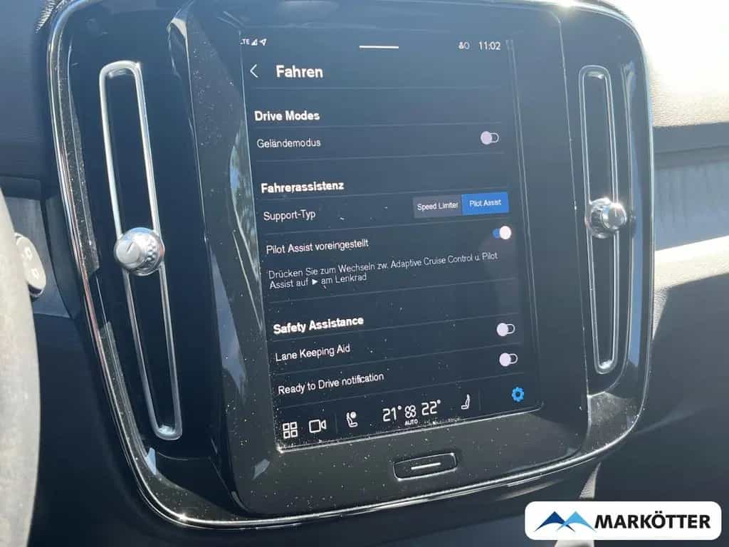 Volvo XC40 B3 Plus Dark Leder/Memory/H&K/Kamera 06/2023-photo-24