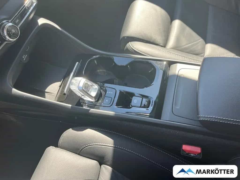 Volvo XC40 B3 Plus Dark Leder/Memory/H&K/Kamera 06/2023-photo-28