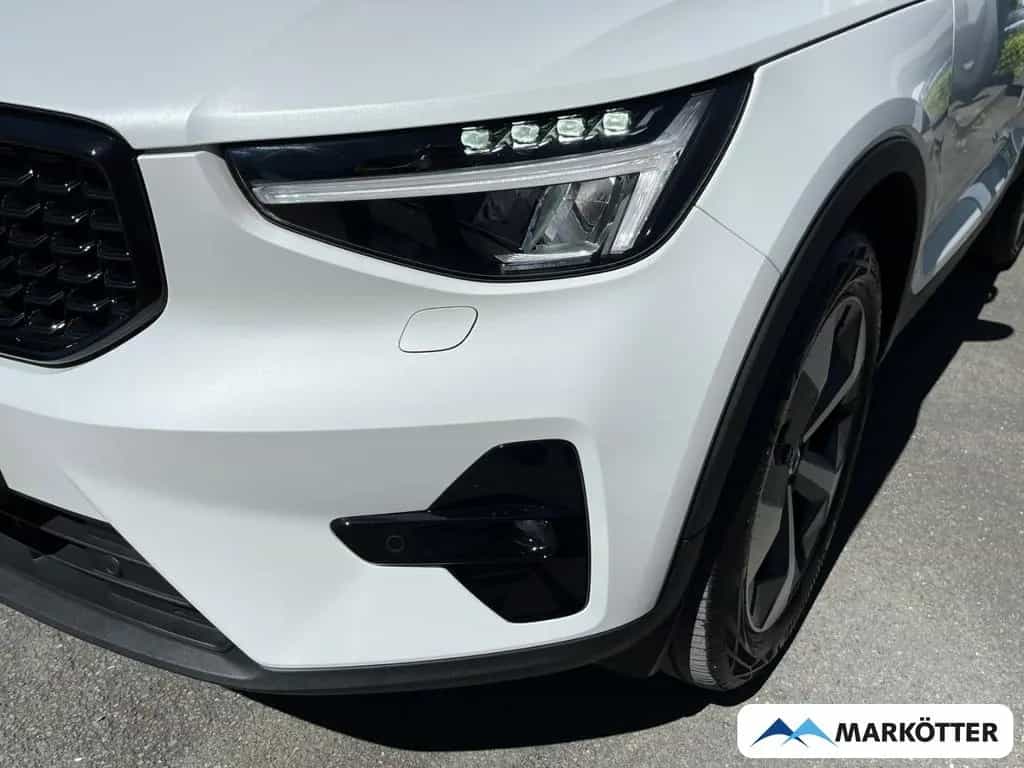 Volvo XC40 B3 Plus Dark Leder/Memory/H&K/Kamera 06/2023-photo-8