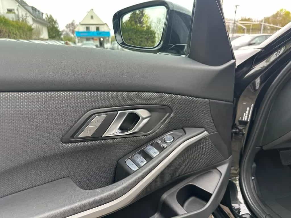 BMW 320 d Automatik*Head Up*LED*SHZ*W+Sommer Räder 10/2023-photo-11
