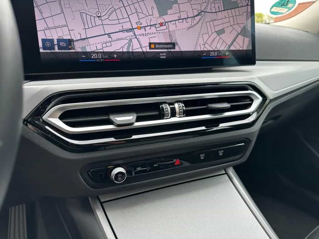 BMW 320 d Automatik*Head Up*LED*SHZ*W+Sommer Räder 10/2023-photo-26