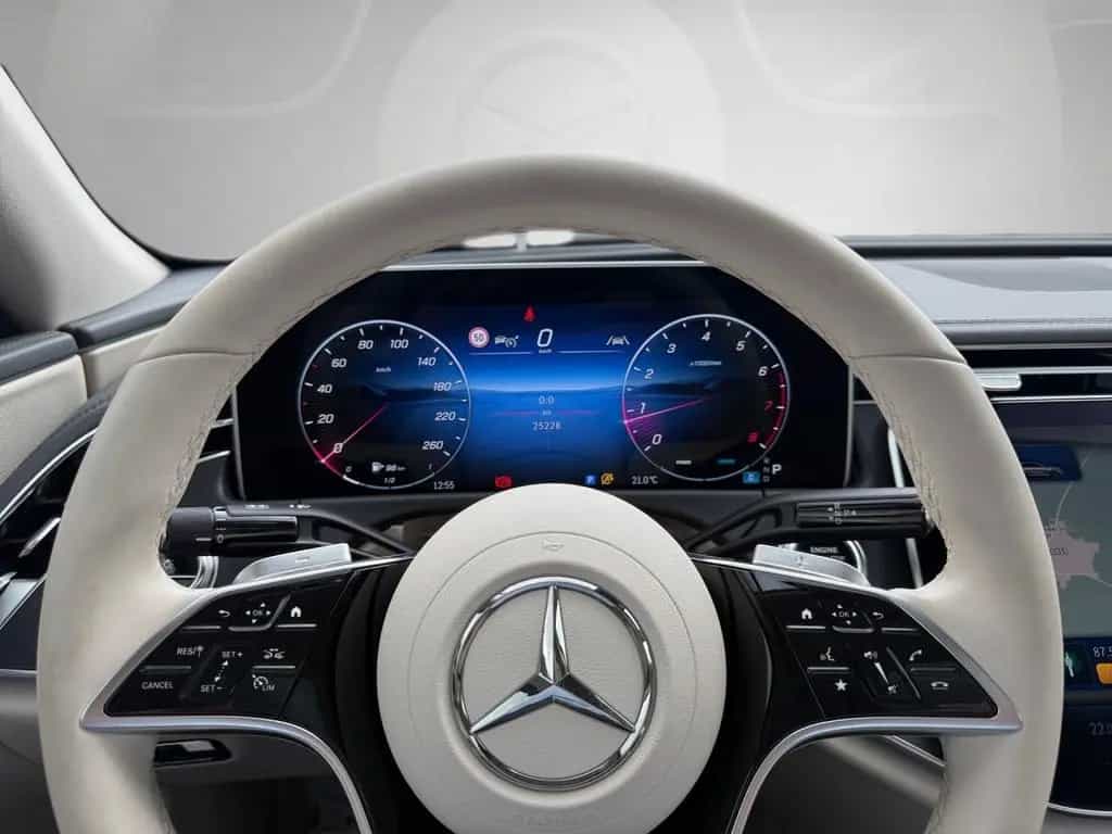 Mercedes-Benz E 200 Exclusive Standhz Pano AHK HUD 21 Zoll AMG 04/2025-photo-18