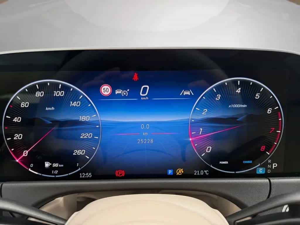 Mercedes-Benz E 200 Exclusive Standhz Pano AHK HUD 21 Zoll AMG 04/2025-photo-19
