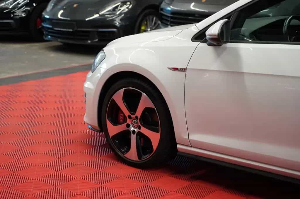 Volkswagen Golf 7 GTI Performance DSG 2.Hand*Unfallfrei*RFK 01/2016-photo-12