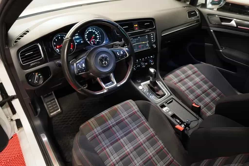 Volkswagen Golf 7 GTI Performance DSG 2.Hand*Unfallfrei*RFK 01/2016-photo-13