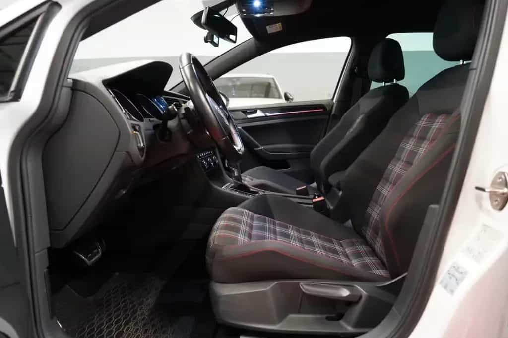 Volkswagen Golf 7 GTI Performance DSG 2.Hand*Unfallfrei*RFK 01/2016-photo-14