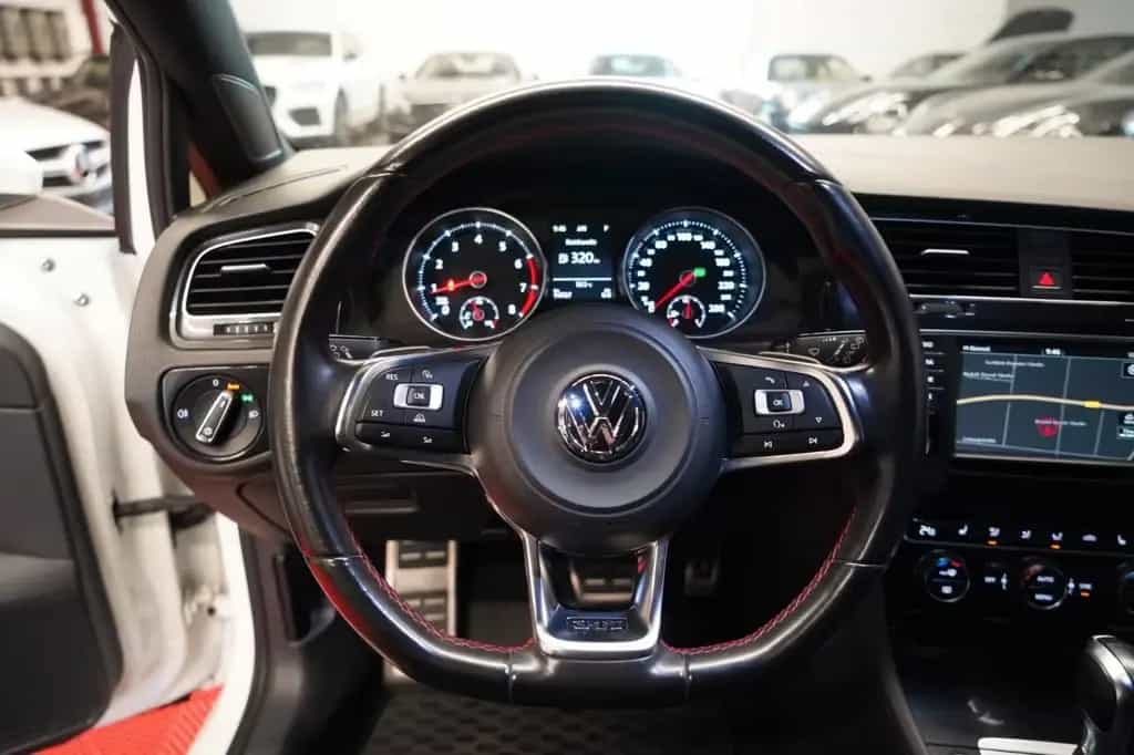 Volkswagen Golf 7 GTI Performance DSG 2.Hand*Unfallfrei*RFK 01/2016-photo-20