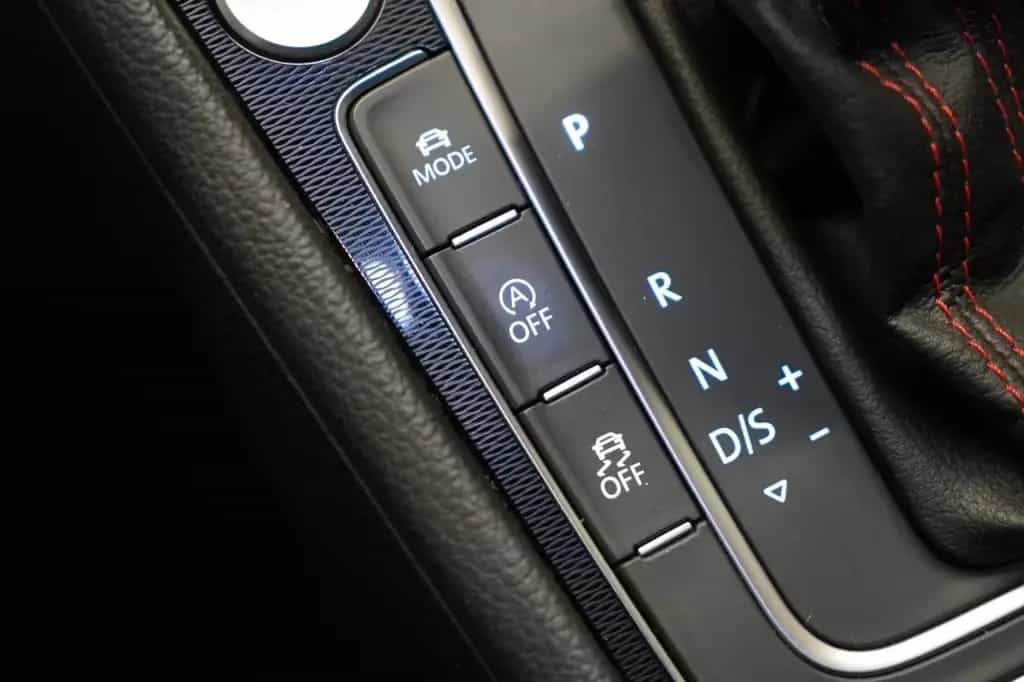 Volkswagen Golf 7 GTI Performance DSG 2.Hand*Unfallfrei*RFK 01/2016-photo-28
