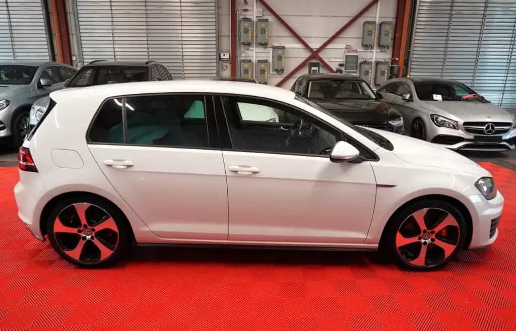 Volkswagen Golf 7 GTI Performance DSG 2.Hand*Unfallfrei*RFK 01/2016-photo-3