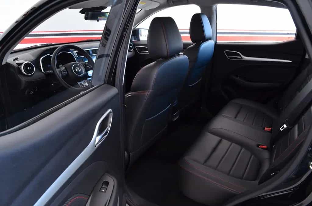 MG ZS EV | Navi | PDC+Kamera | LED | Leder | 17`Alu 12/2023-photo-5